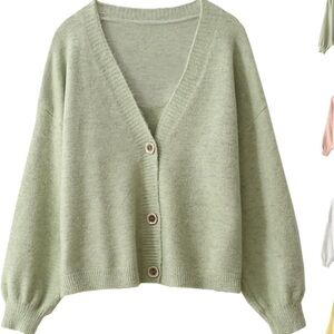 Super soft Green cardigan